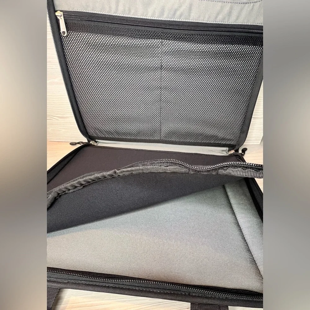 REI Tech Wrap Computer Sleeve Laptop Bag Messenger Tote All Black 15x12x1